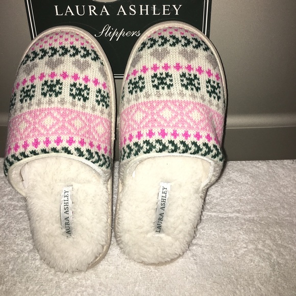 Laura Ashley Shoes - Sooo cute NWT slippers very comfortable size 5or 6